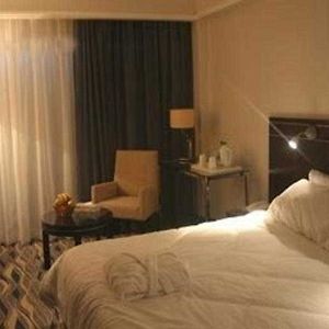 Ramada Hotel & Suites Amman